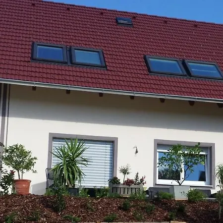 아파트 Komfortable In Am Mit Garten By Interhome *